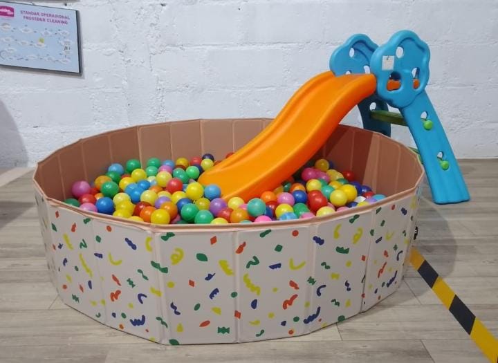 MANDI BOLA
